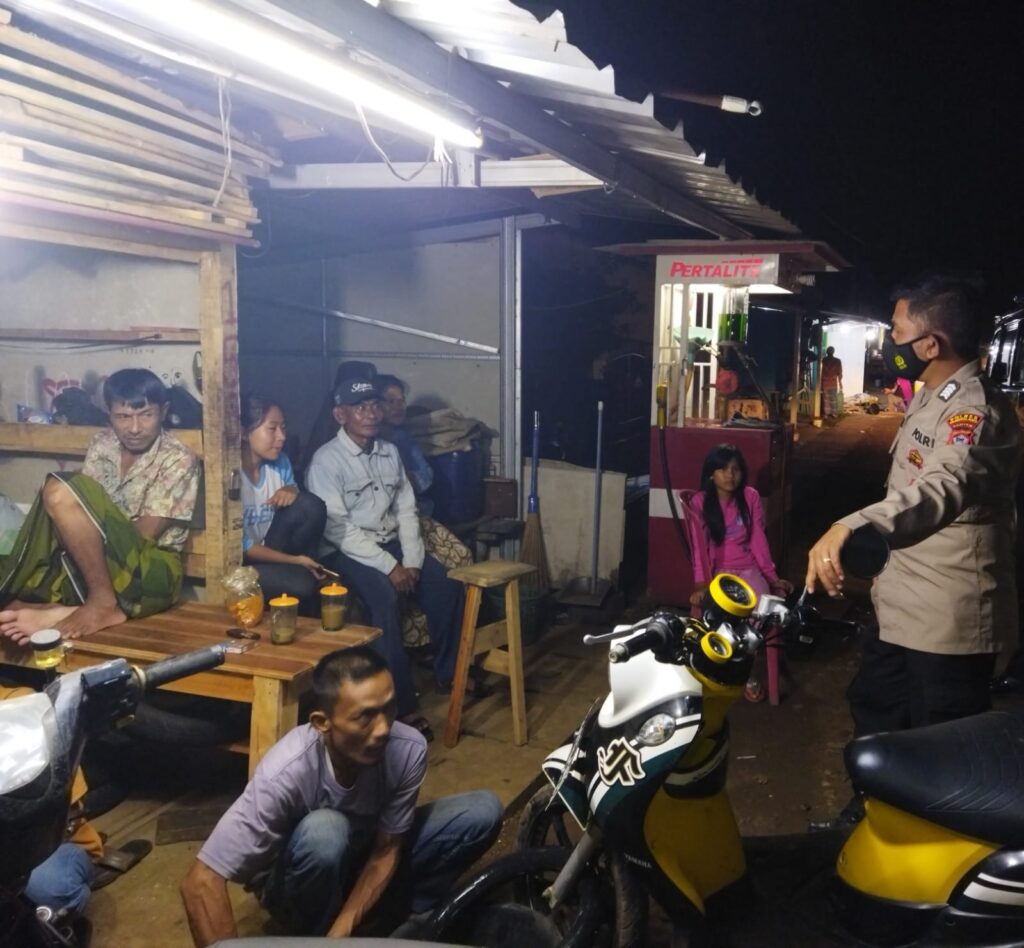 Polsek Labuan Sosialisasikan Layanan Call Center 110 Secara Mobile 8 WhatsApp Image 2023 09 01 at 11.06.38