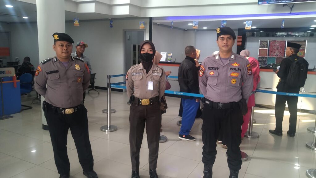 Sat Pamobvit Polres Pandeglang Gelar Patroli Keamanan Obyek Vital 3 WhatsApp Image 2023 09 05 at 12.18.13