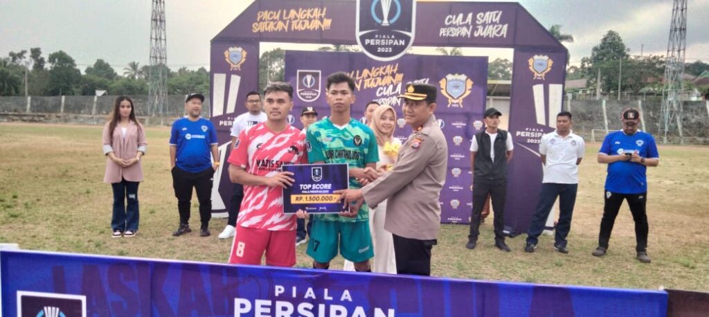 Polsek Pandeglang Monitoring Penutupan Turnamen Sepak Bola Antar Kecamatan Se-Kabupaten Pandeglang 6 WhatsApp Image 2023 09 18 at 11.17.44