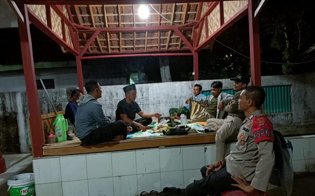 Demi Keselamatan Bersama Polsek Pagelaran Tidak Henti-Hentinya Patroli dan Himbau Masyarakat 10 WhatsApp Image 2023 09 21 at 12.34.28