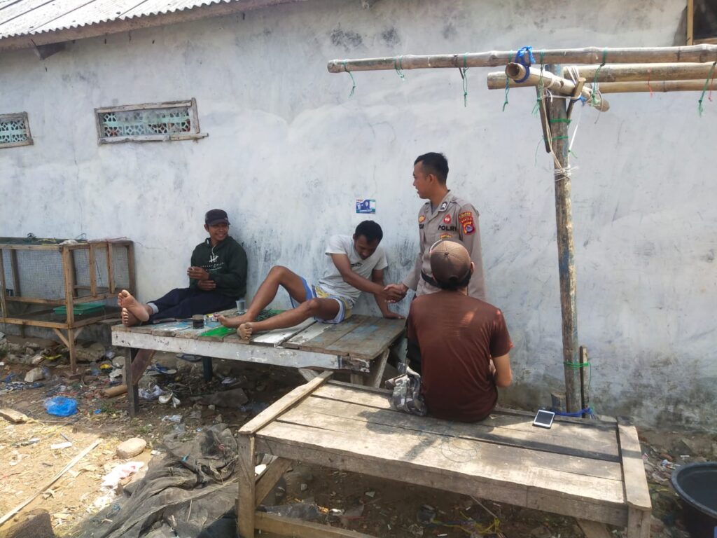 Polsek Panimbang Tingkatkan Kegiatan Sambang KRYD untuk Ciptakan Kamtibmas 1 WhatsApp Image 2023 10 22 at 11.33.15