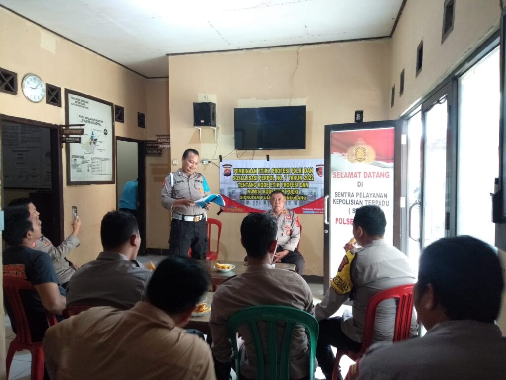 Polsek Bojong Gelar Sosialisasi Kode Etik Profesi Polri 2 WhatsApp Image 2023 10 25 at 09.58.19