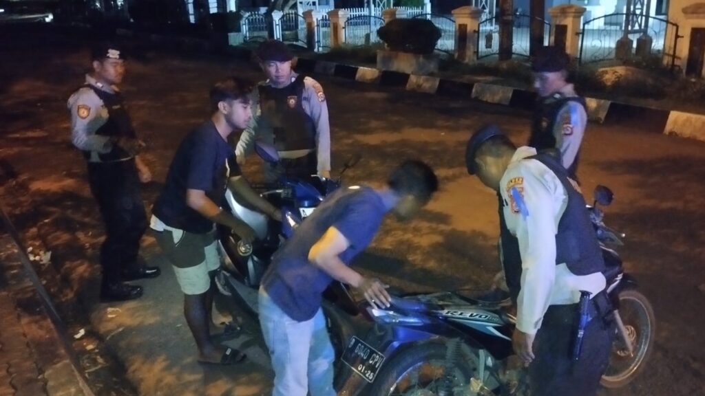 Satgas Preventif Operasi Lilin Maung 2023 Polres Pandeglang Gelar Patroli Cipta Kondisi menjelang Natal dan Tahun Baru 2024 9 WhatsApp Image 2023 12 24 at 11.34.45