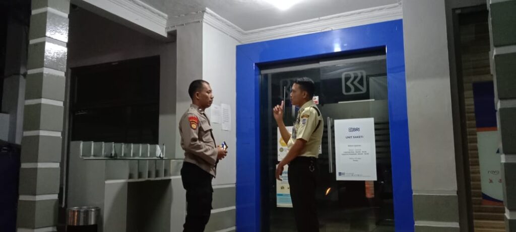 Satuan Unit Samapta Polsek Saketi Lakukan Patroli Ke Objek Vital Di Wilayah Hukumnya 8 WhatsApp Image 2024 05 24 at 23.29.25