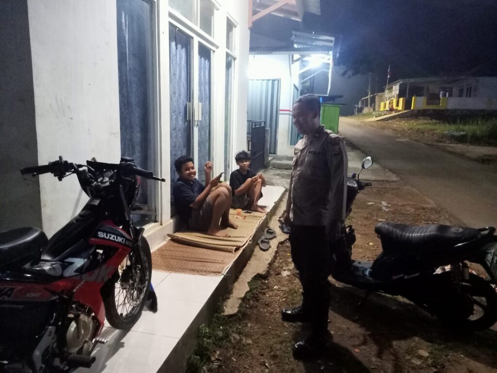 Polsek Cadasari Berikan Edukasi kepada Pemuda untuk Antisipasi Balapan Liar 7 WhatsApp Image 2024 05 26 at 00.07.03