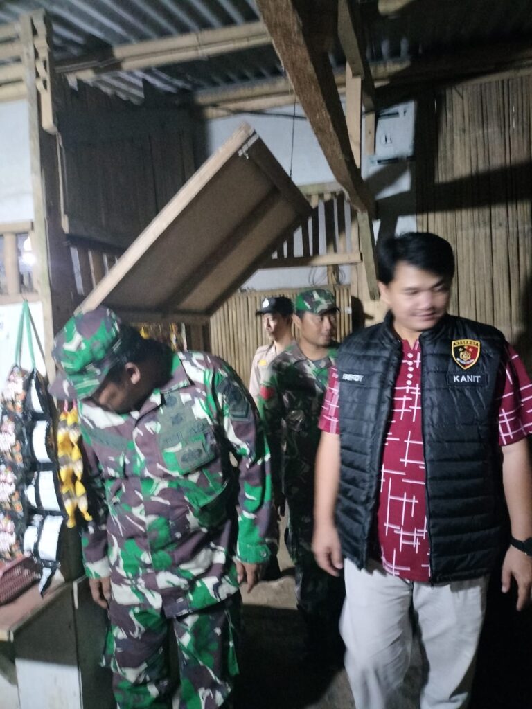 Polsek Bojong Polres Pandeglang Gelar Patroli Sinergitas Bersama Koramil Bojong 6 WhatsApp Image 2024 05 26 at 08.47.09