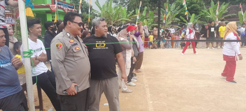 Polsek Picung Berikan Keamanan Terjaga Sempurna, Turnamen Voli Antar Desa Kecamatan Picung Berjalan Meriah 7 IMG 20240811 WA0029