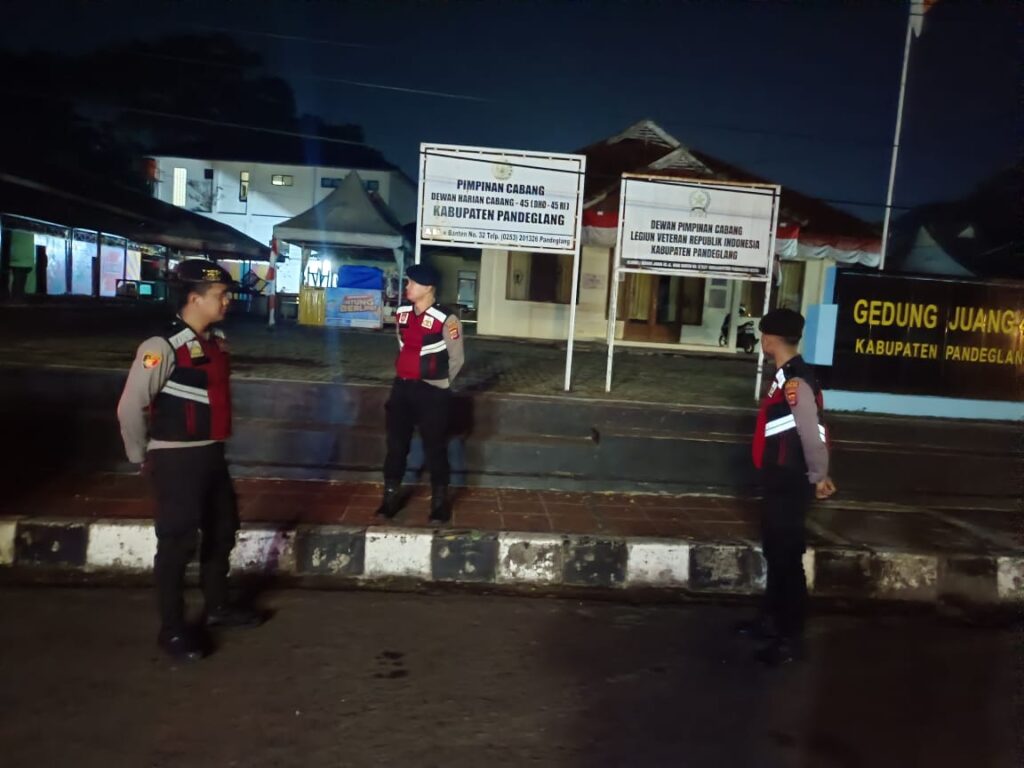 Sat Samapta Polres Pandeglang Gelar Patroli Preventif di Gedung Juang 45, Antisipasi Penyakit Masyarakat 8 WhatsApp Image 2024 08 30 at 05.14.26 1